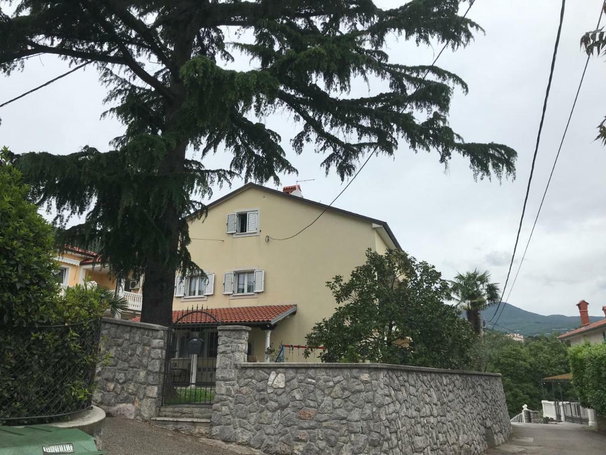 Penthouse Lovran Exterior foto